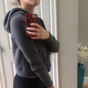 Grey cropped sweatshirt